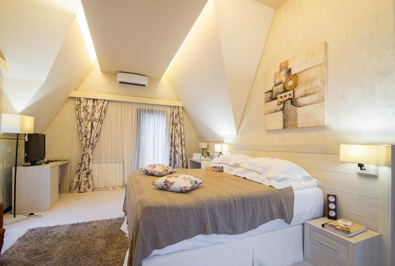 Ioana Boutique Hotel Sinaia Dış mekan fotoğraf