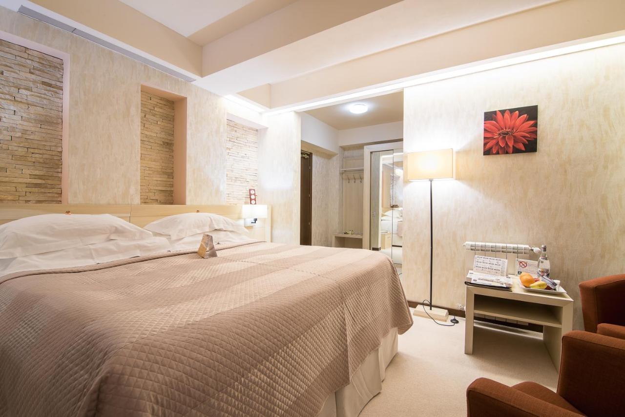 Ioana Boutique Hotel Sinaia Dış mekan fotoğraf